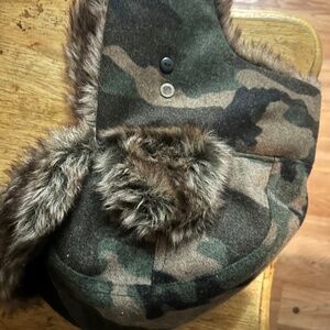 Super warm faux fur camo trapper hat